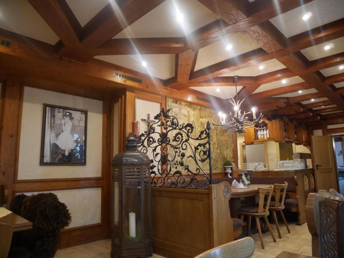 Gasthaus-Hotel Faltermaier Eicherloh Esterno foto